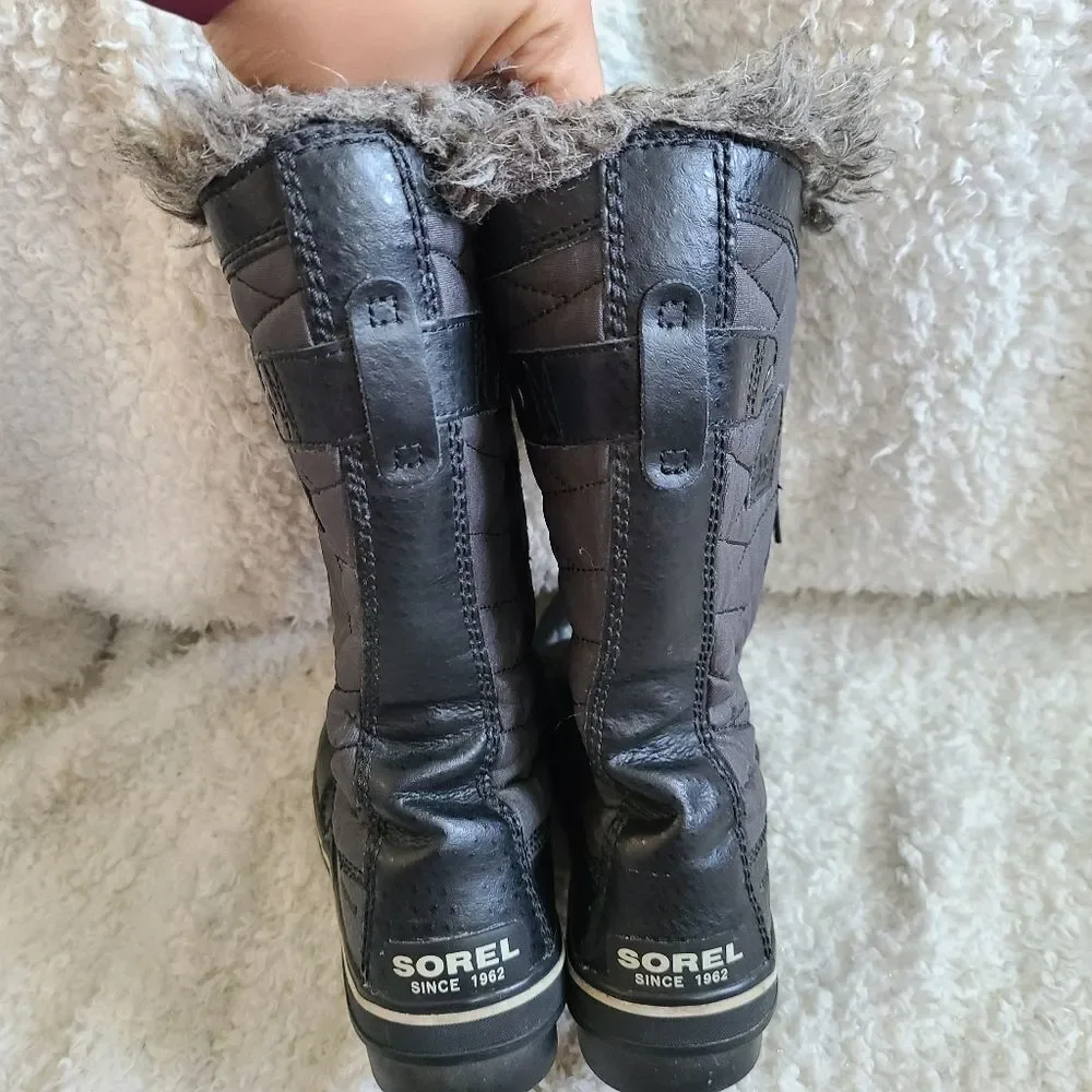 SOREL Women’s Tofino II Boots Black and Stone sz 9‎